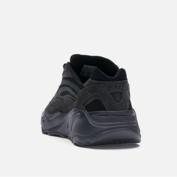 Adidas Yeezy Boost 700 V2 Vanta 9 - Picture 5 of 12